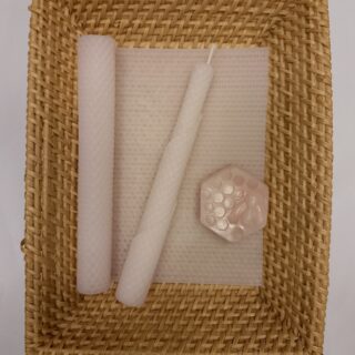 POISTUU VALIKOIMASTA! Lahtisen mehiläisvahakynttilälevy Puuteri