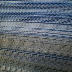 Sekundaerä mehiläisvahakynttilälevy, sinisestä mustaan – 12 kpl n. 1 kg