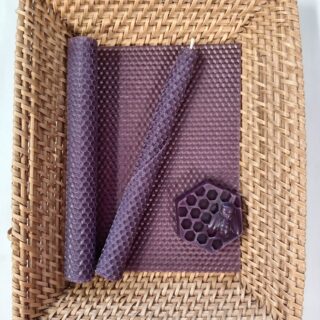 UUTUUS VÄRI! Lahtisen mehiläisvahakynttilälevy, Harmaanvioletti