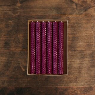 Mehiläisvahakynttilä 6 kpl - Tumma Viinirypäle