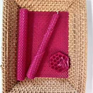 UUTUUS VÄRI! Lahtisen mehiläisvahakynttilälevy Kirsikka